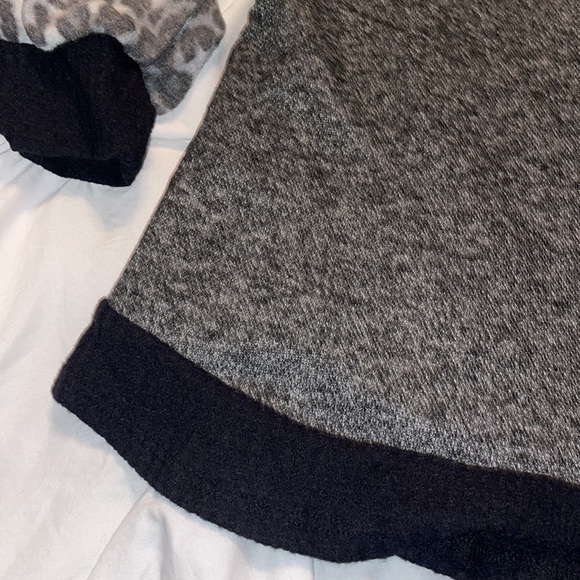NWOT - size medium - Celeste - gray/black leopard print - top - Picture 4 of 10
